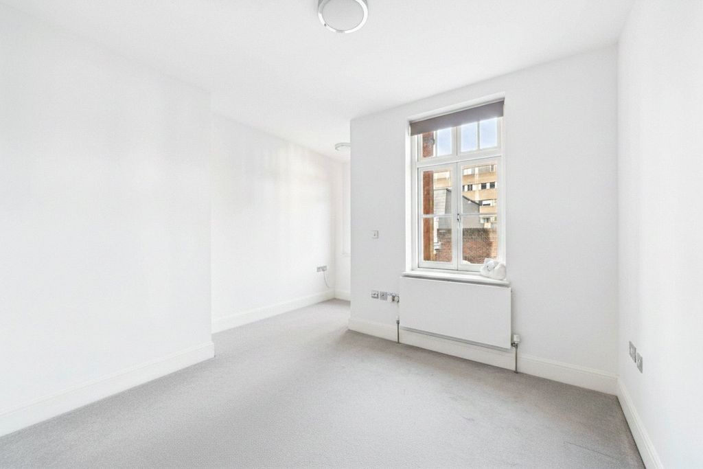 Property photo 3 of 7 Picture No. 41