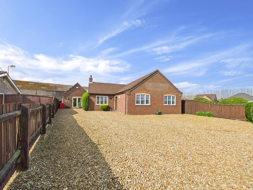 Property photo 1 of 33