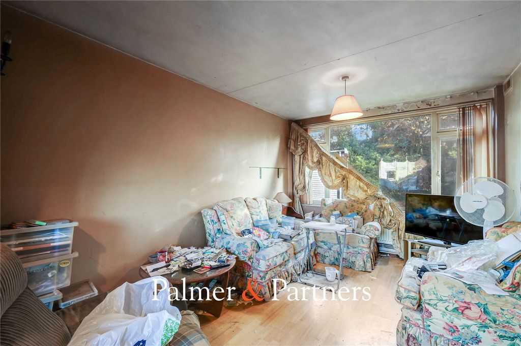 Property photo 3 of 10 Picture No. 04