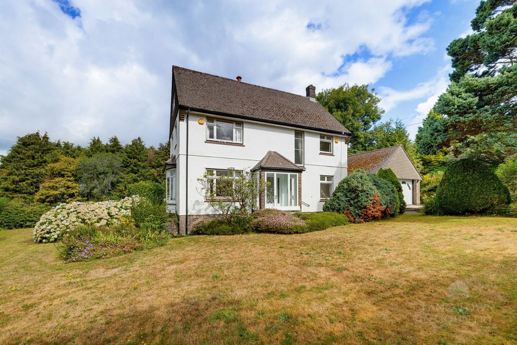 Property photo 1 of 35