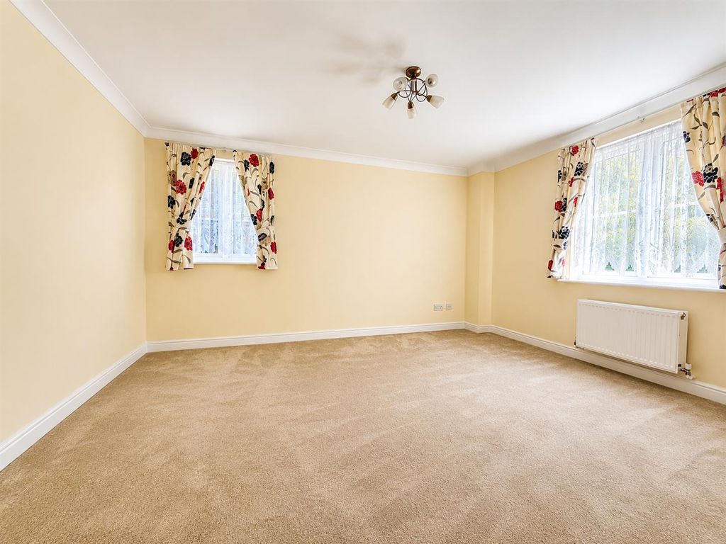 Property photo 2 of 8 Sitting Room.Png