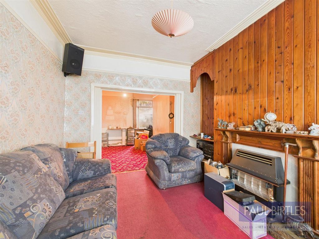 Property photo 2 of 11 Cam04378G0-Pr0226-Still009.Jpg