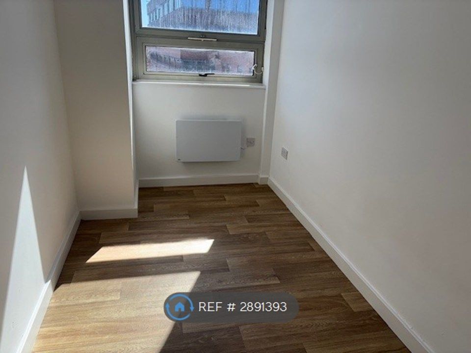 Property photo 3 of 6