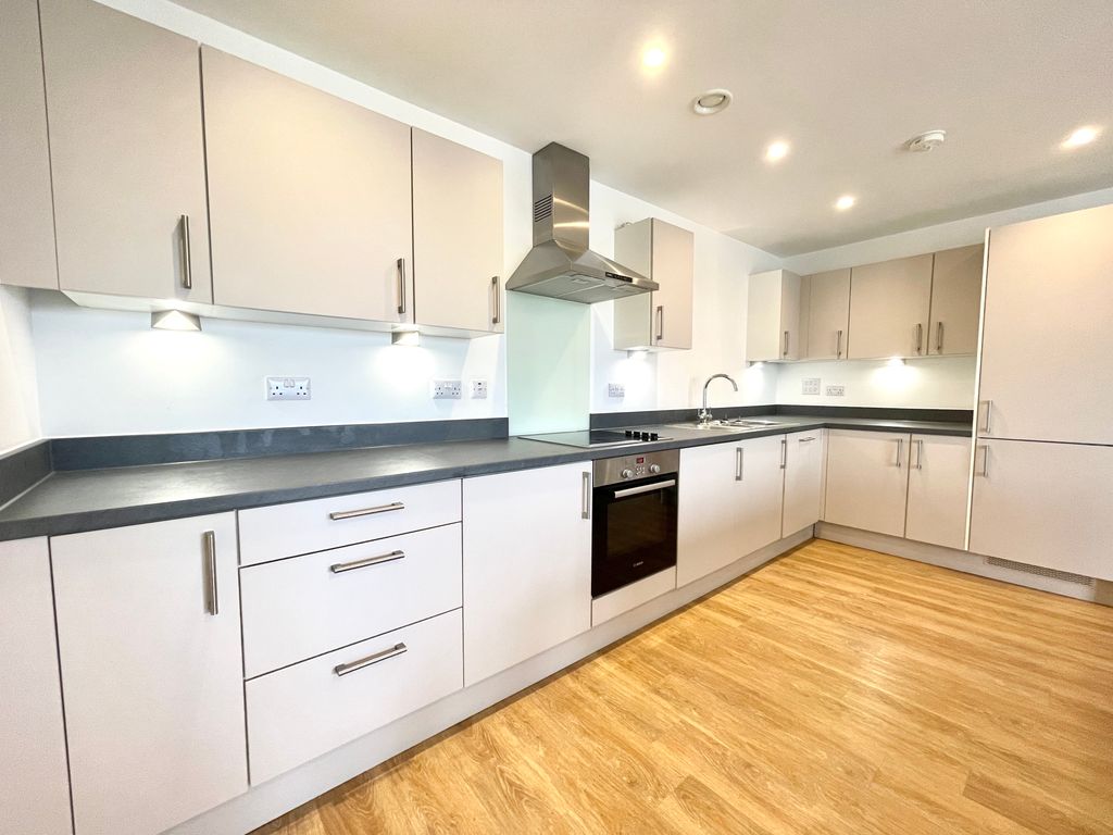 Property photo 2 of 8 Image