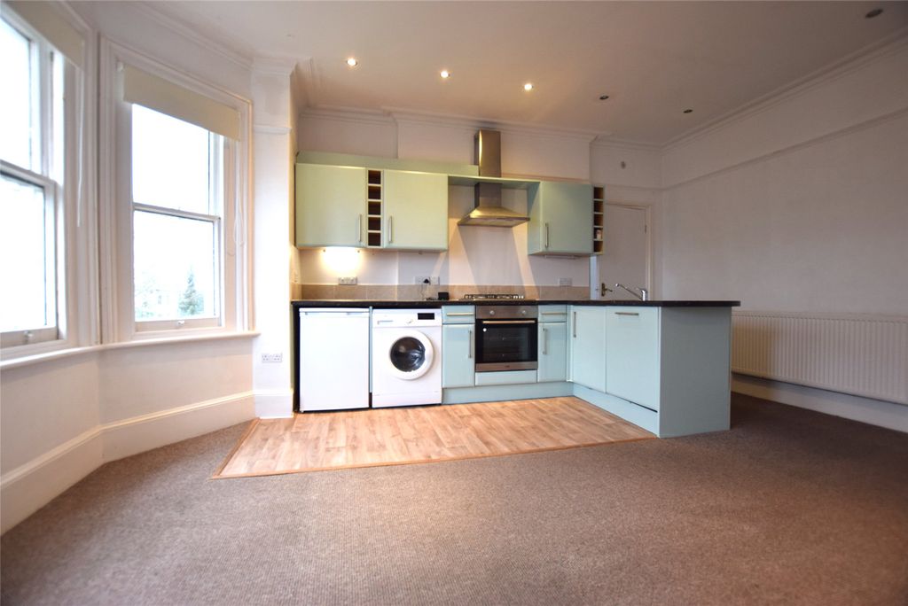 Property photo 2 of 7 Picture No. 18