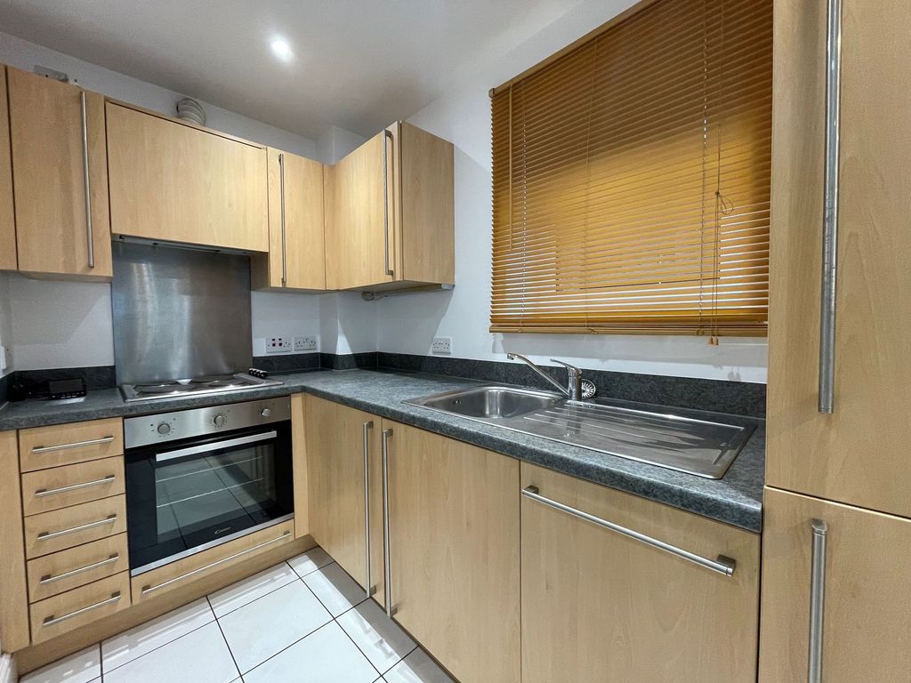 Property photo 3 of 5 Kitchen