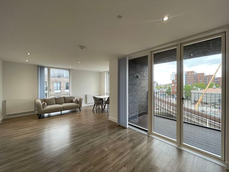 Property photo 3 of 9 Photo 4