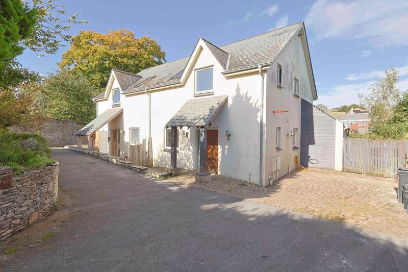 Property photo 1 of 15 Photo 16