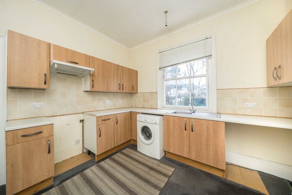 Property photo 3 of 3