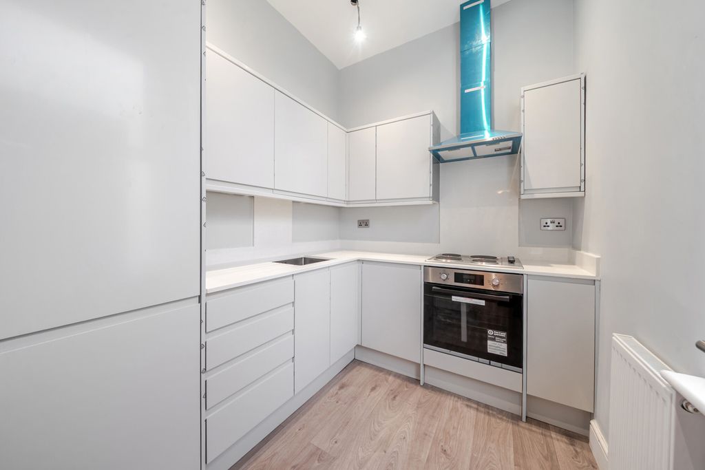 Property photo 3 of 15 1471551-4-6A269B3...