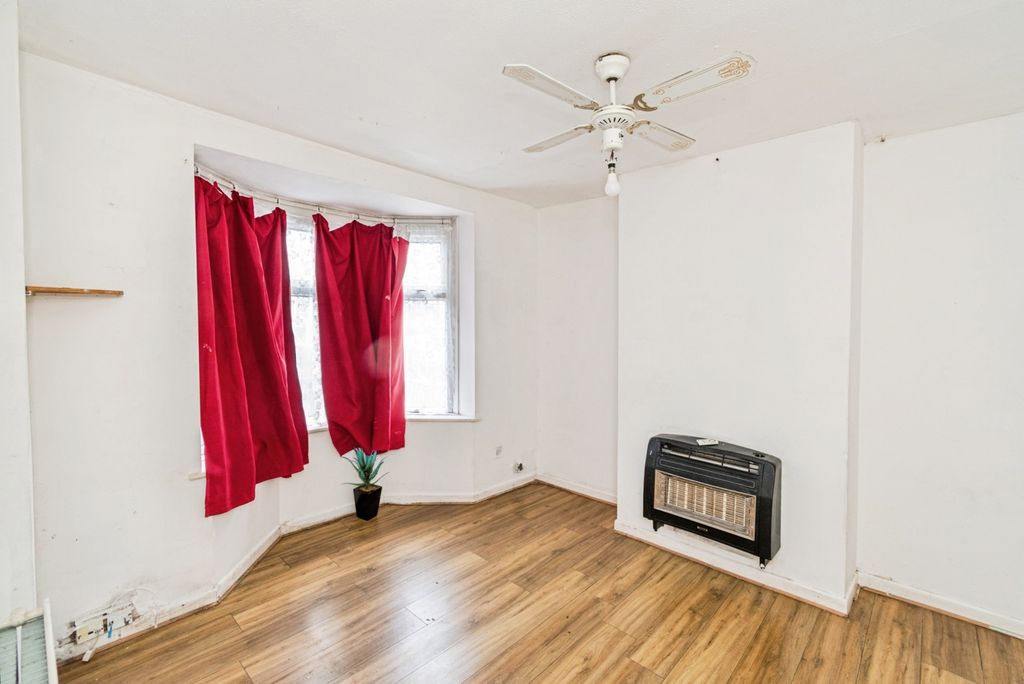 Property photo 2 of 13 Pbox-Img.Jpg