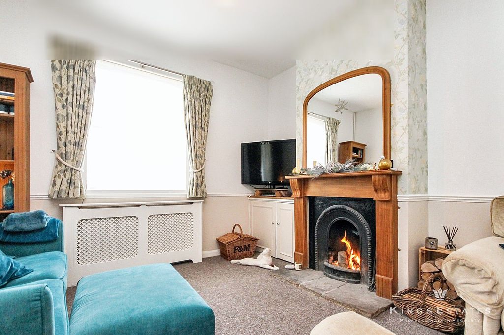 Property photo 3 of 16