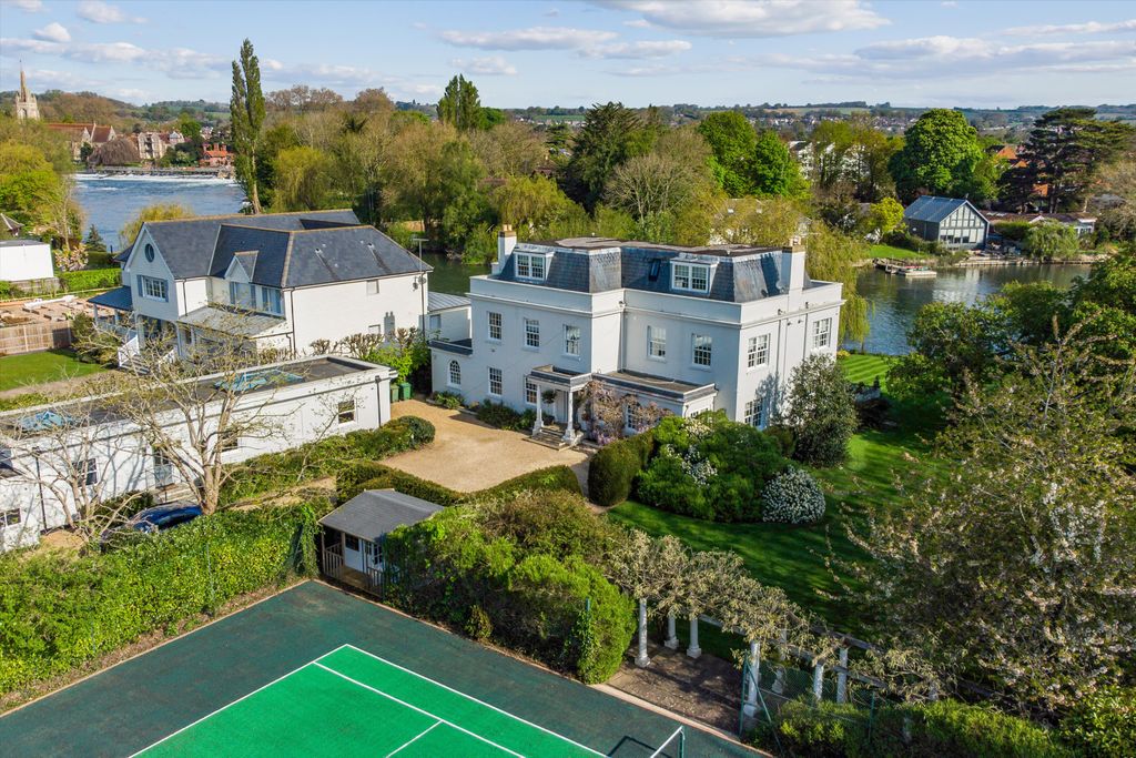 Property photo 1 of 19 Image