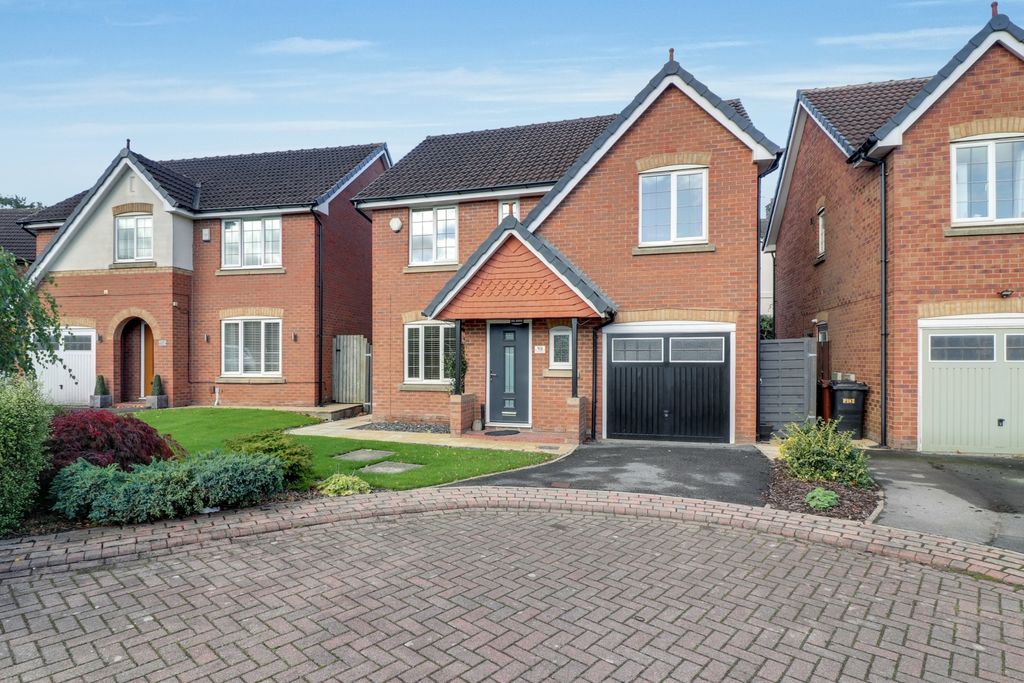 Property photo 1 of 21