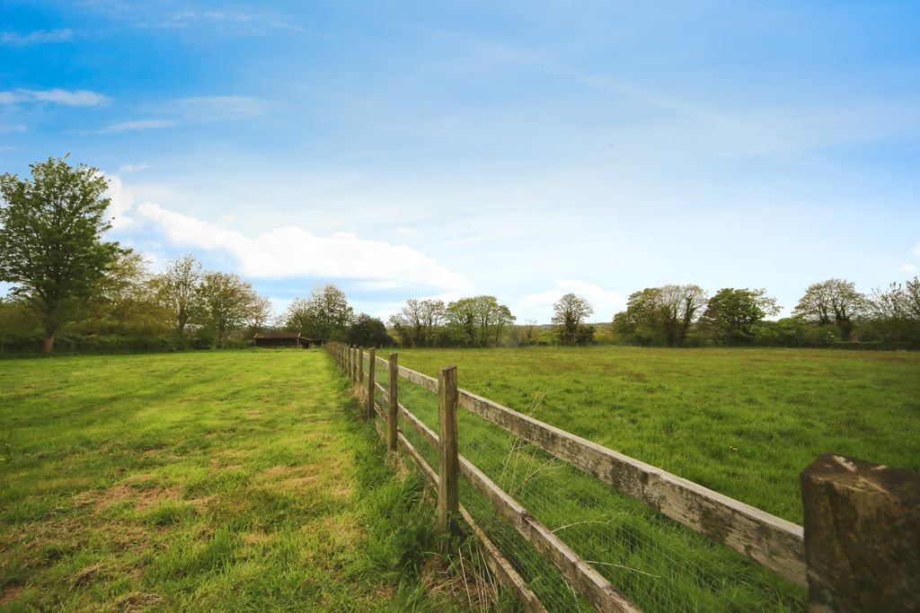 Property photo 2 of 42 8891Ac4B-Img_3850.Jpg