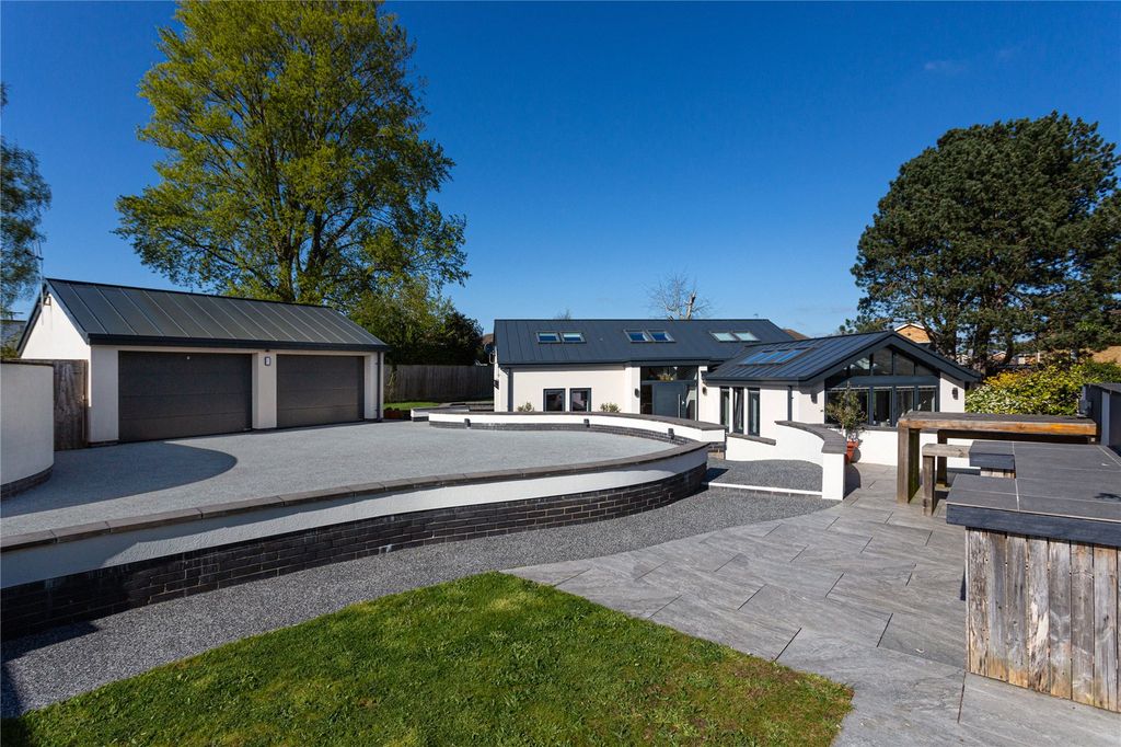 Property photo 2 of 26 Exterior