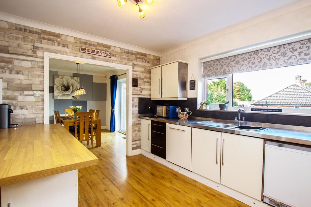 Property photo 3 of 34 Sunnymere (4).Jpg