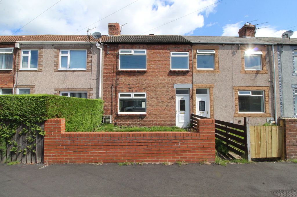 Property photo 1 of 9