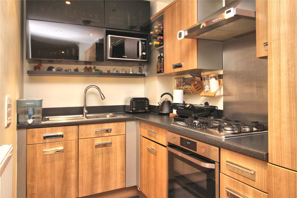 Property photo 2 of 12 Picture No. 08