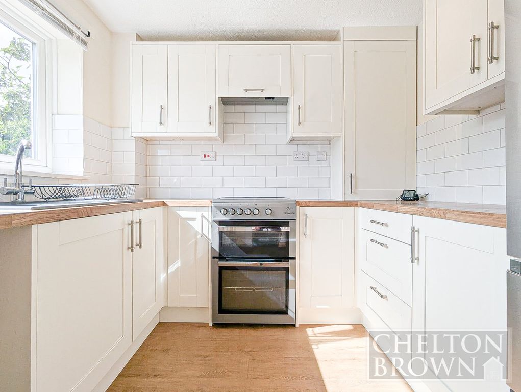 Property photo 2 of 26 Kitchen