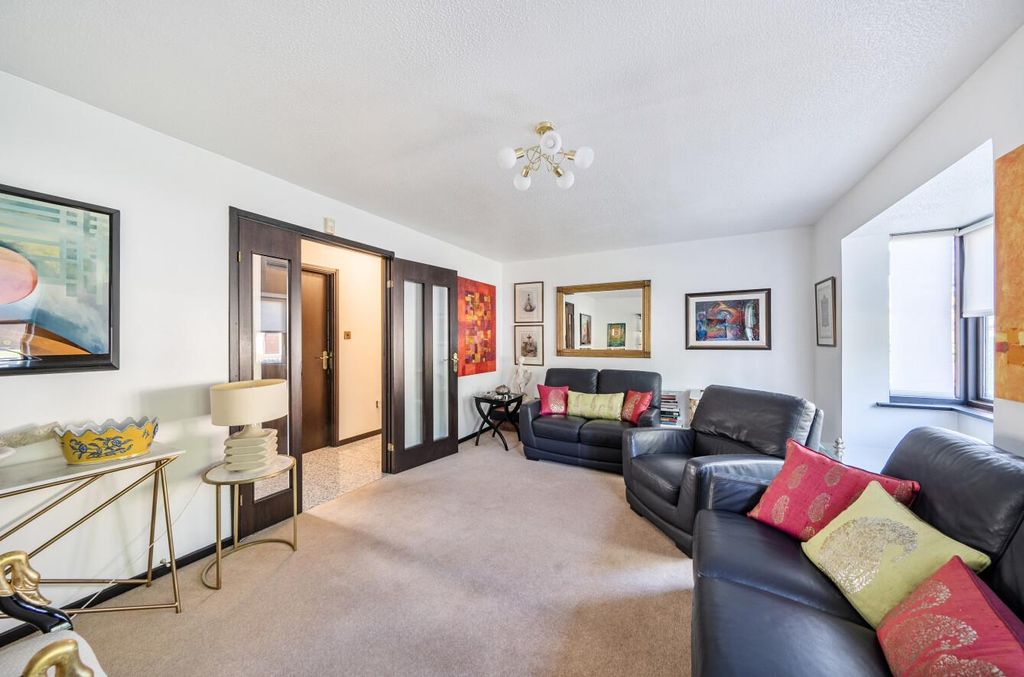 Property photo 3 of 21 Davidson Frost-Wellings, Dfw, Du Cros Drive, Ha7,