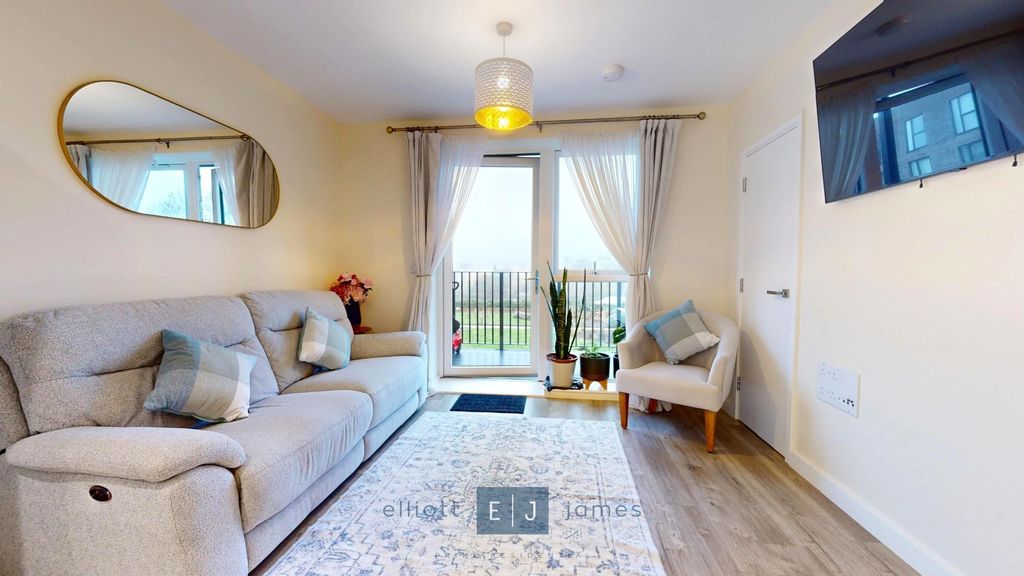 Property photo 3 of 9