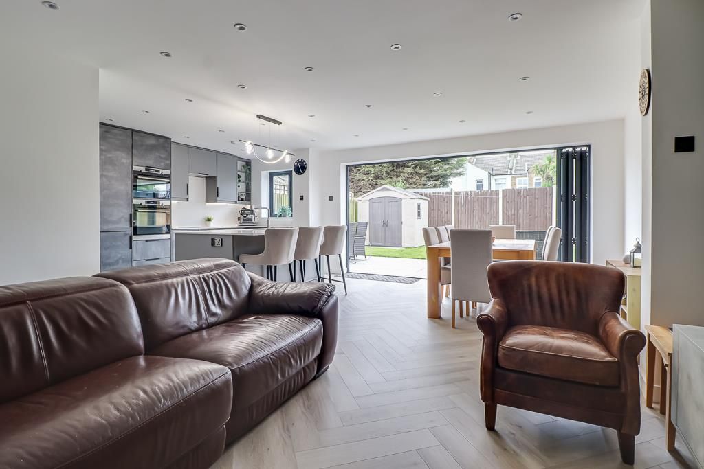 Property photo 2 of 39 Kitchen/Family Room