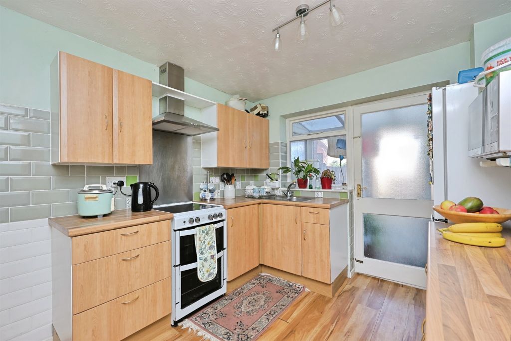 Property photo 2 of 18