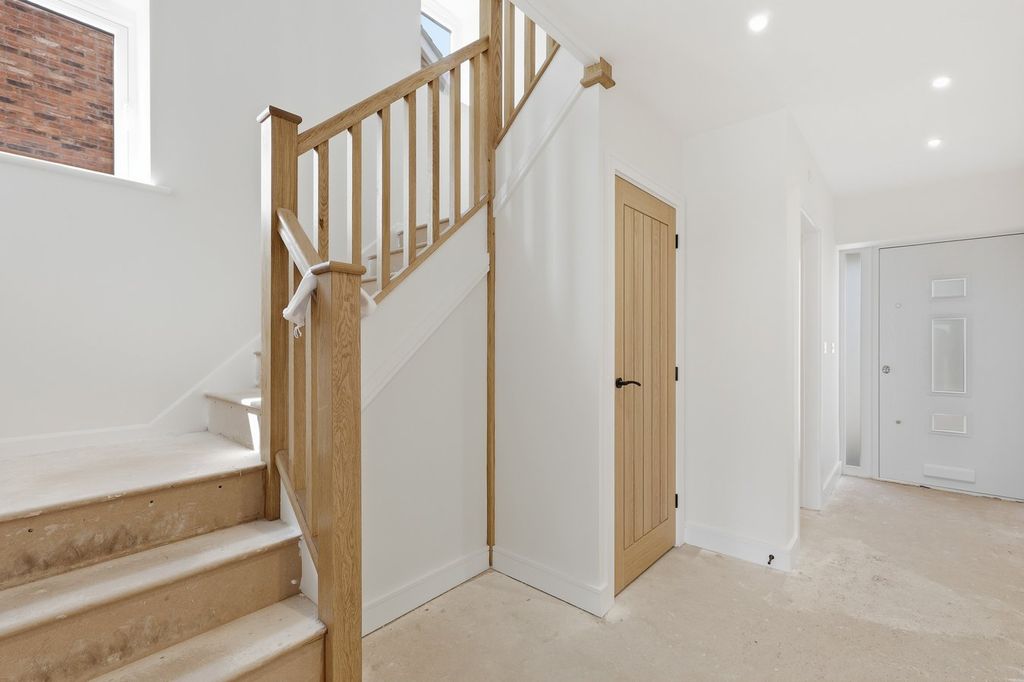 Additional image 9 of 5 bed detached house for saleOakley Gardens, Little Oakley, Harwich CO12