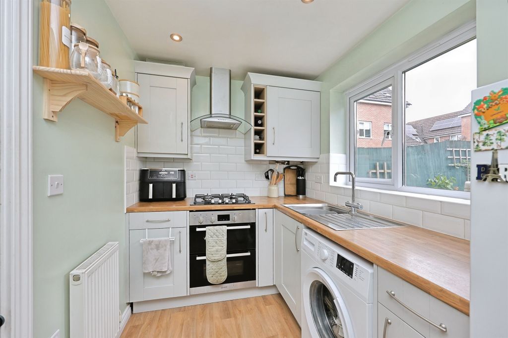 Property photo 2 of 12
