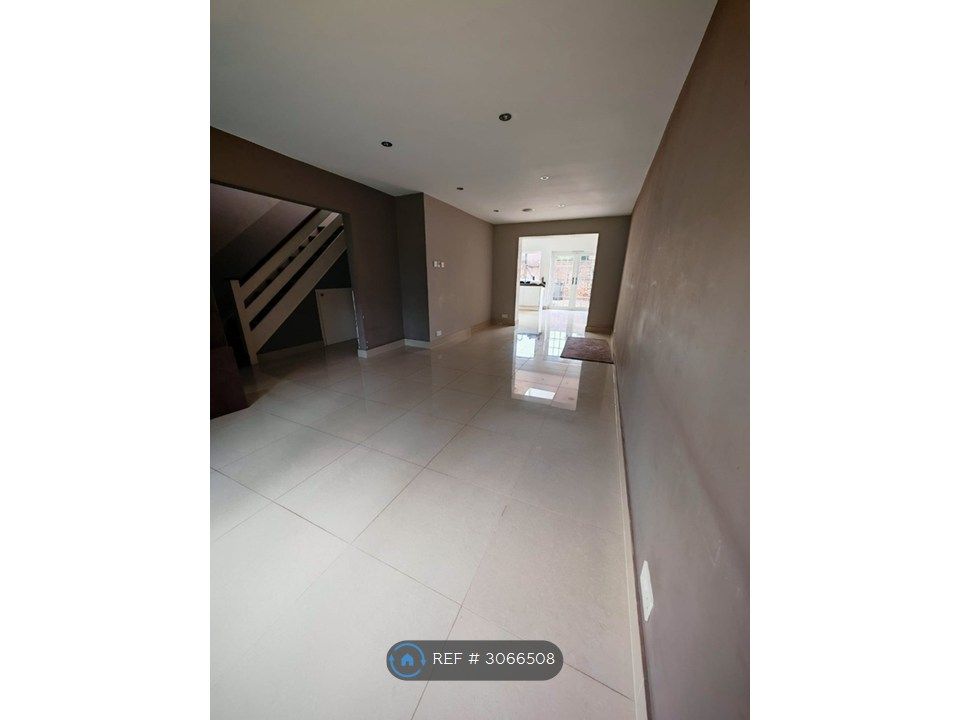 Property photo 3 of 3