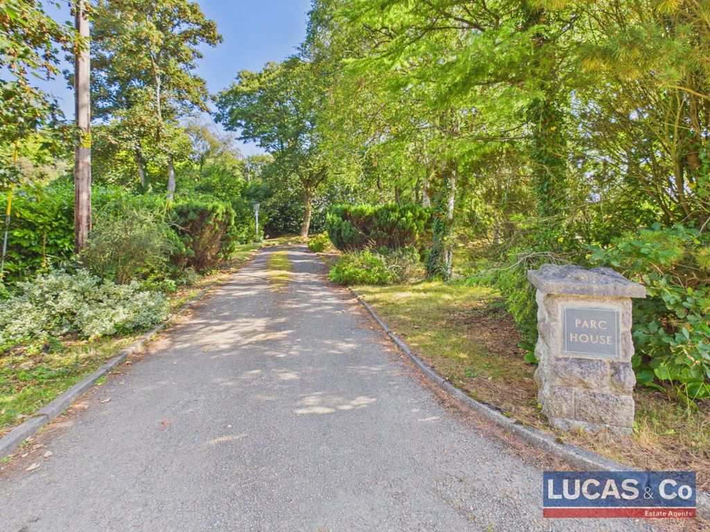 Property photo 2 of 38 Driveway