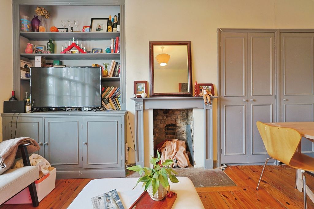 Property photo 3 of 18 Pbox-Img.Jpg