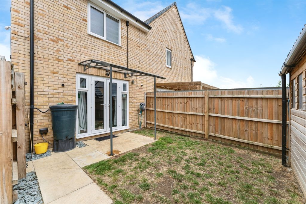 Property photo 2 of 16