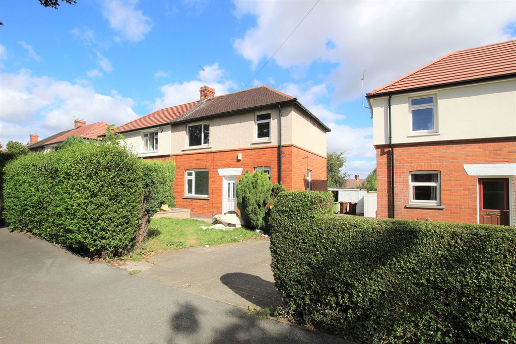 Property photo 1 of 13 3 Bedroom, Semi Detached