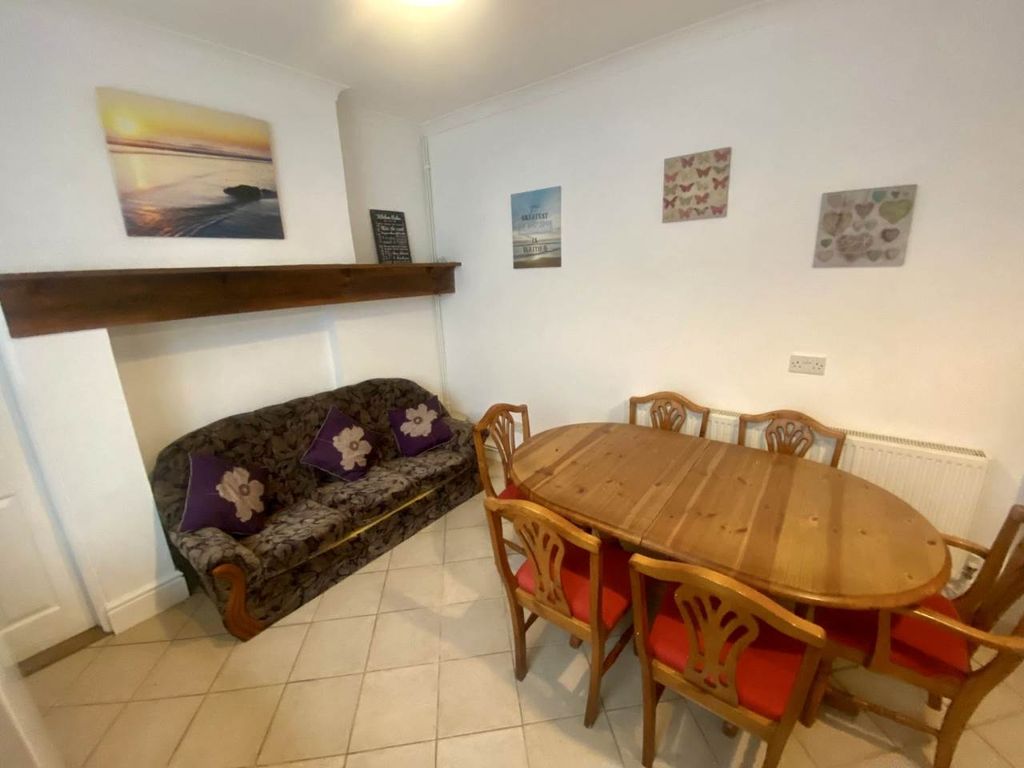 Property photo 3 of 20 09613Cf0-F7Df-45F3-A874-8966B286B5ce