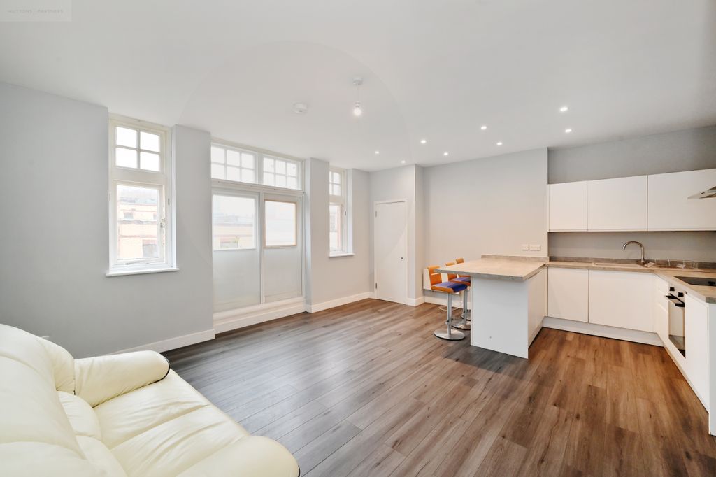 Property photo 1 of 10 Photo 1