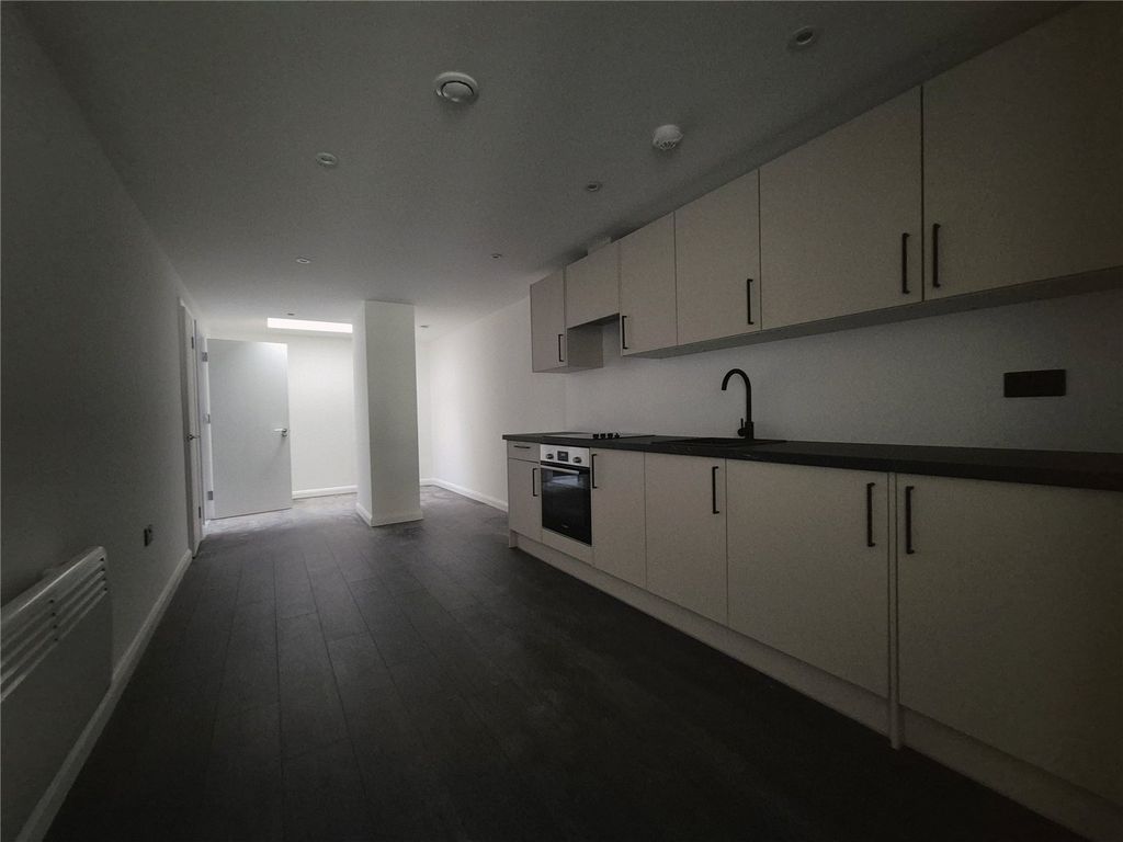 Property photo 3 of 5 Picture No. 04