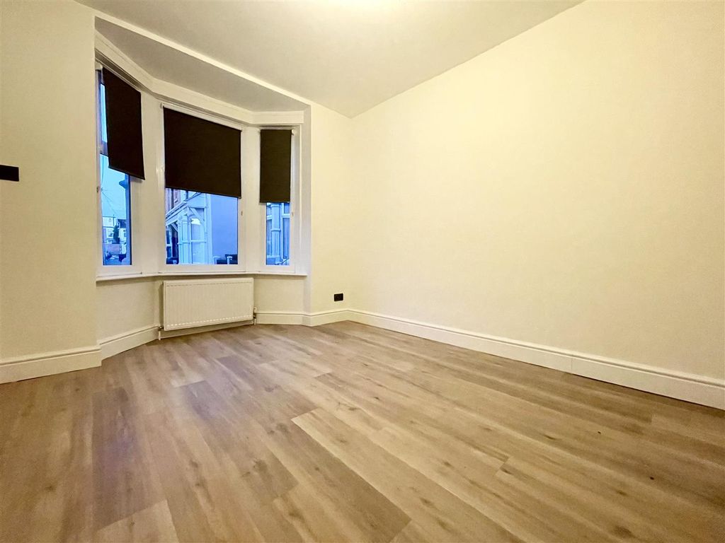Property photo 3 of 14 Img_E0568.Jpg