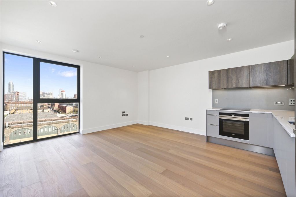 Property photo 1 of 14 Picture No. 09