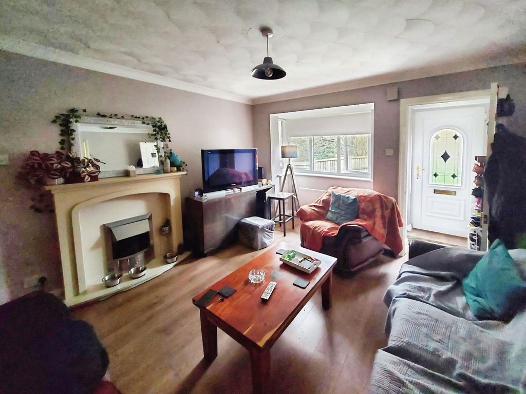 Property photo 2 of 11 Picture No. 08