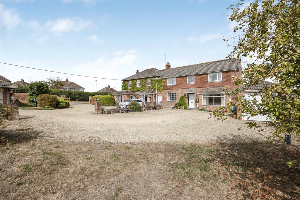 Property photo 2 of 16 Picture No. 01