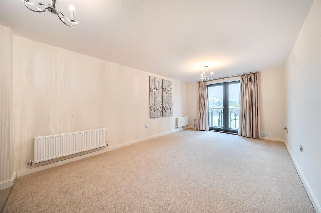 Property photo 3 of 13 Picture No. 83