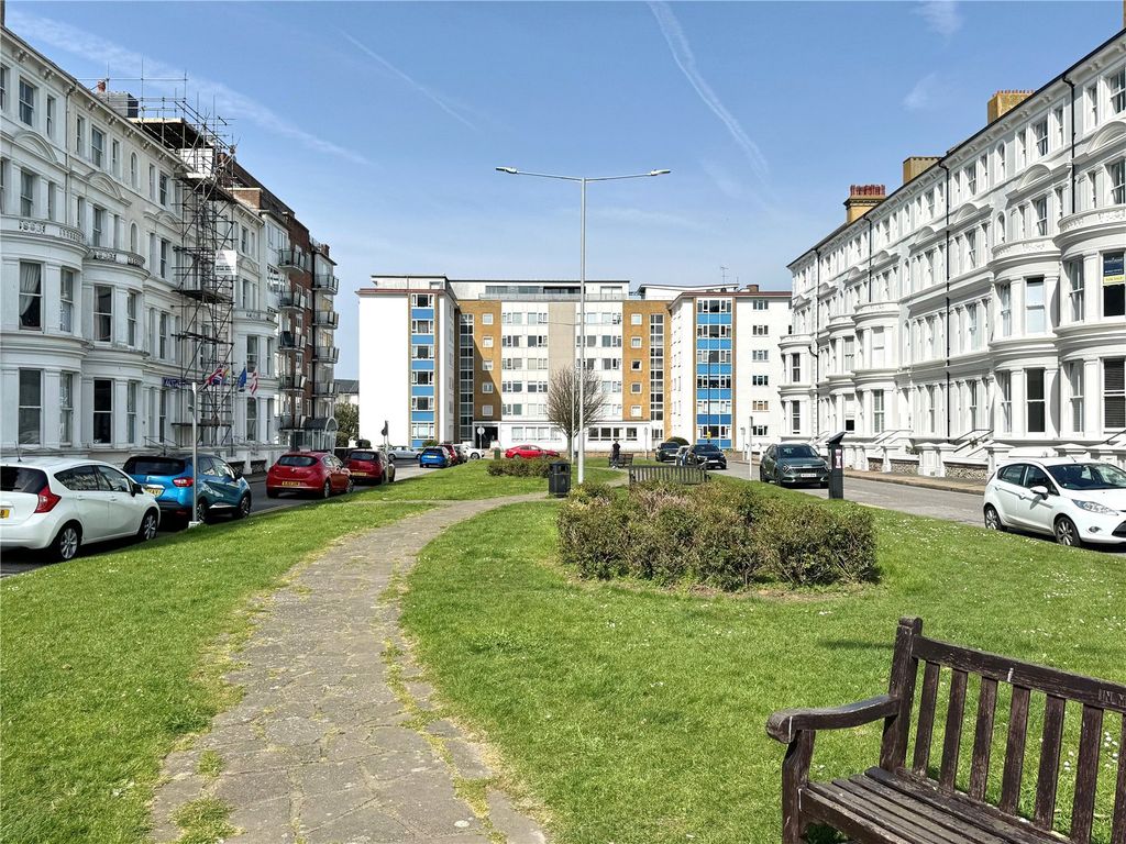 Property photo 2 of 19 Picture No. 28