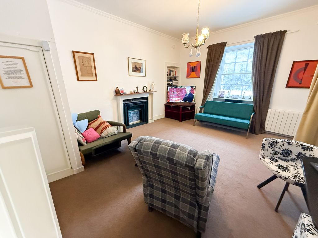 Property photo 3 of 22