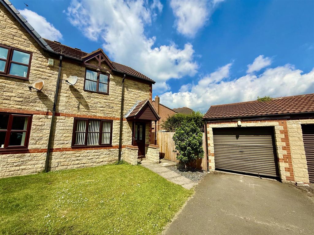 Property photo 1 of 14 External