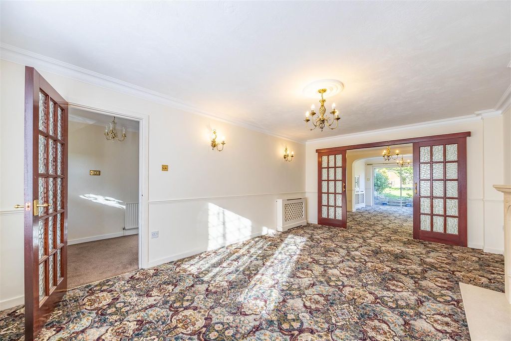 Property photo 3 of 41 Lounge/Dining Room