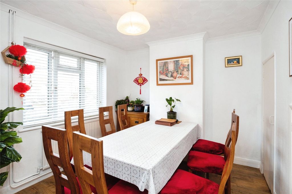Property photo 2 of 17 Picture No. 08