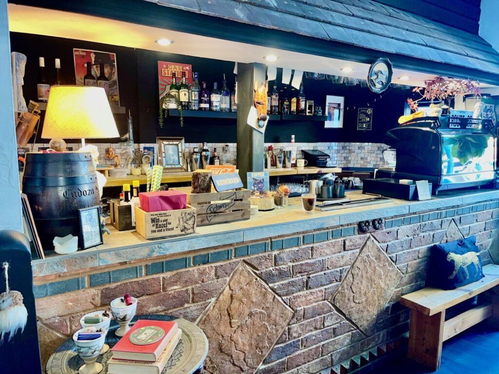 Property photo 3 of 18