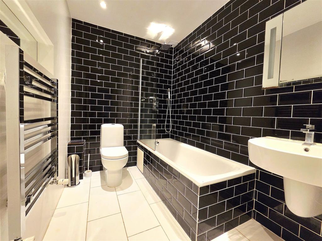 Property photo 3 of 7 20260123_103307.Jpg